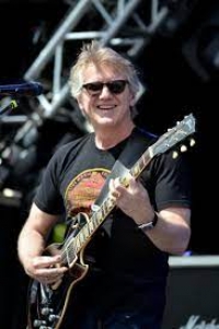 Rik Emmett